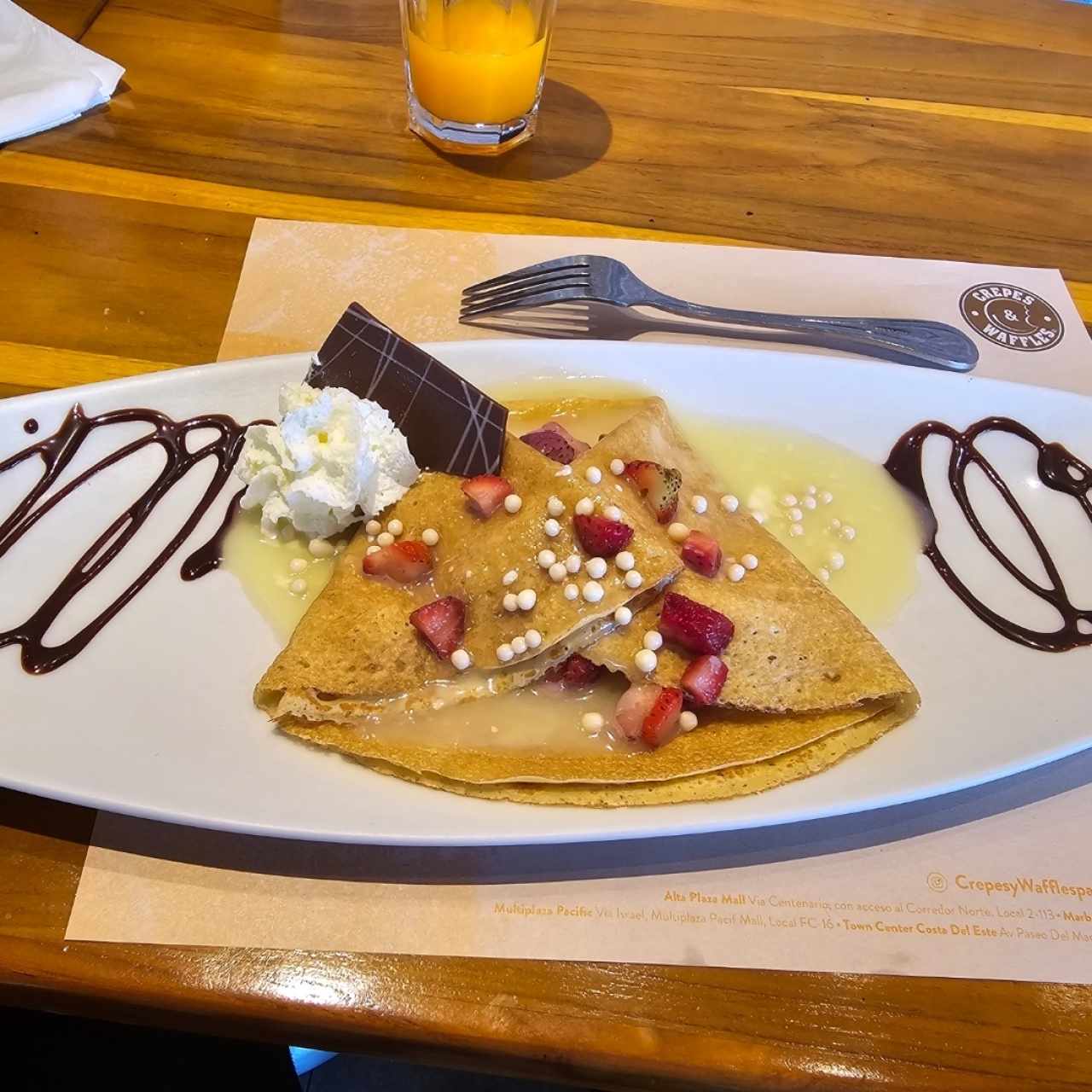 Crepe dulce - chocolate blanco y fresas