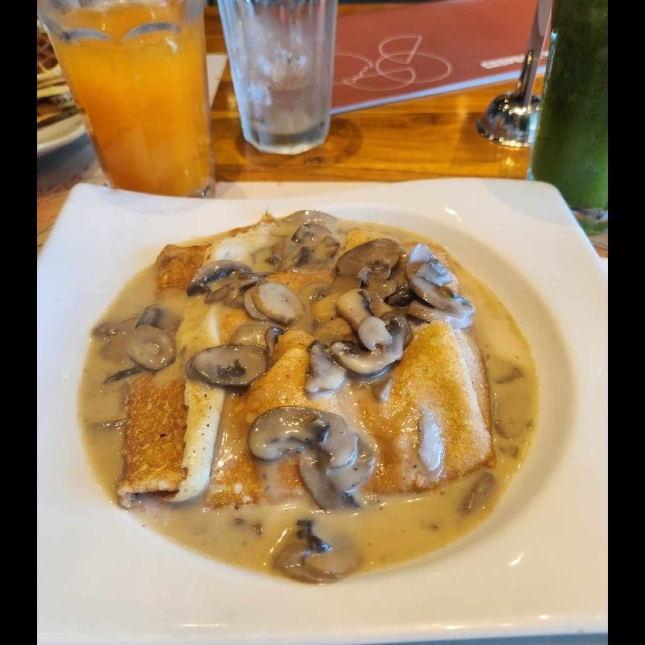 Pollo , Queso y Champiñones