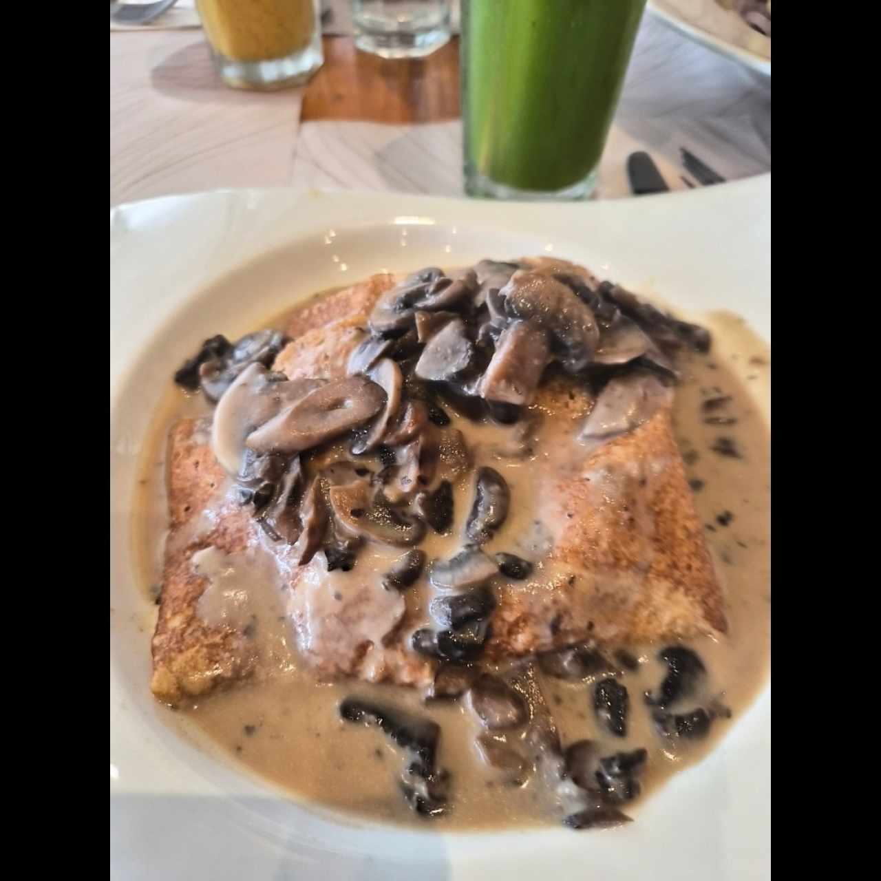 Pollo , Queso y Champiñones