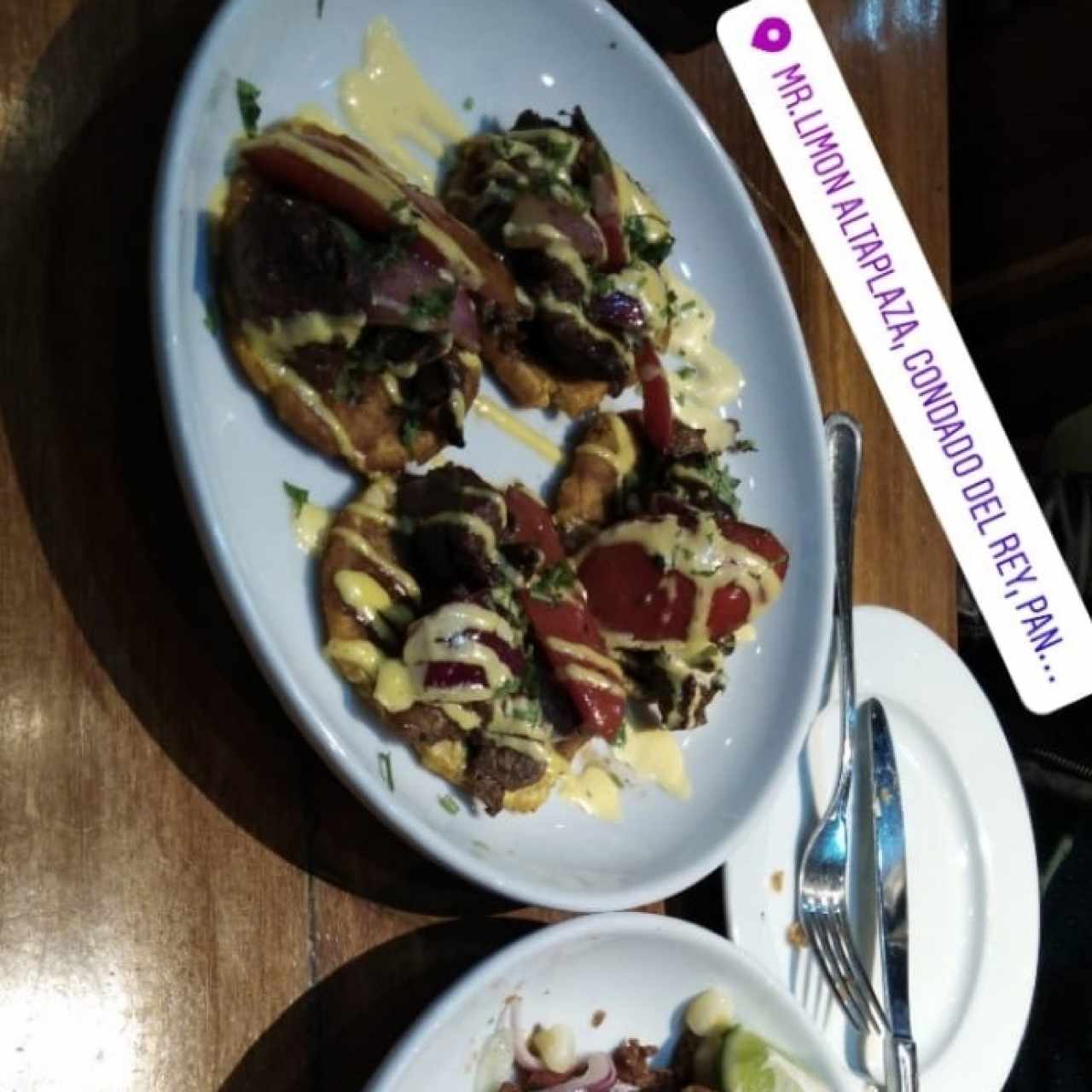 patacones y Lomo