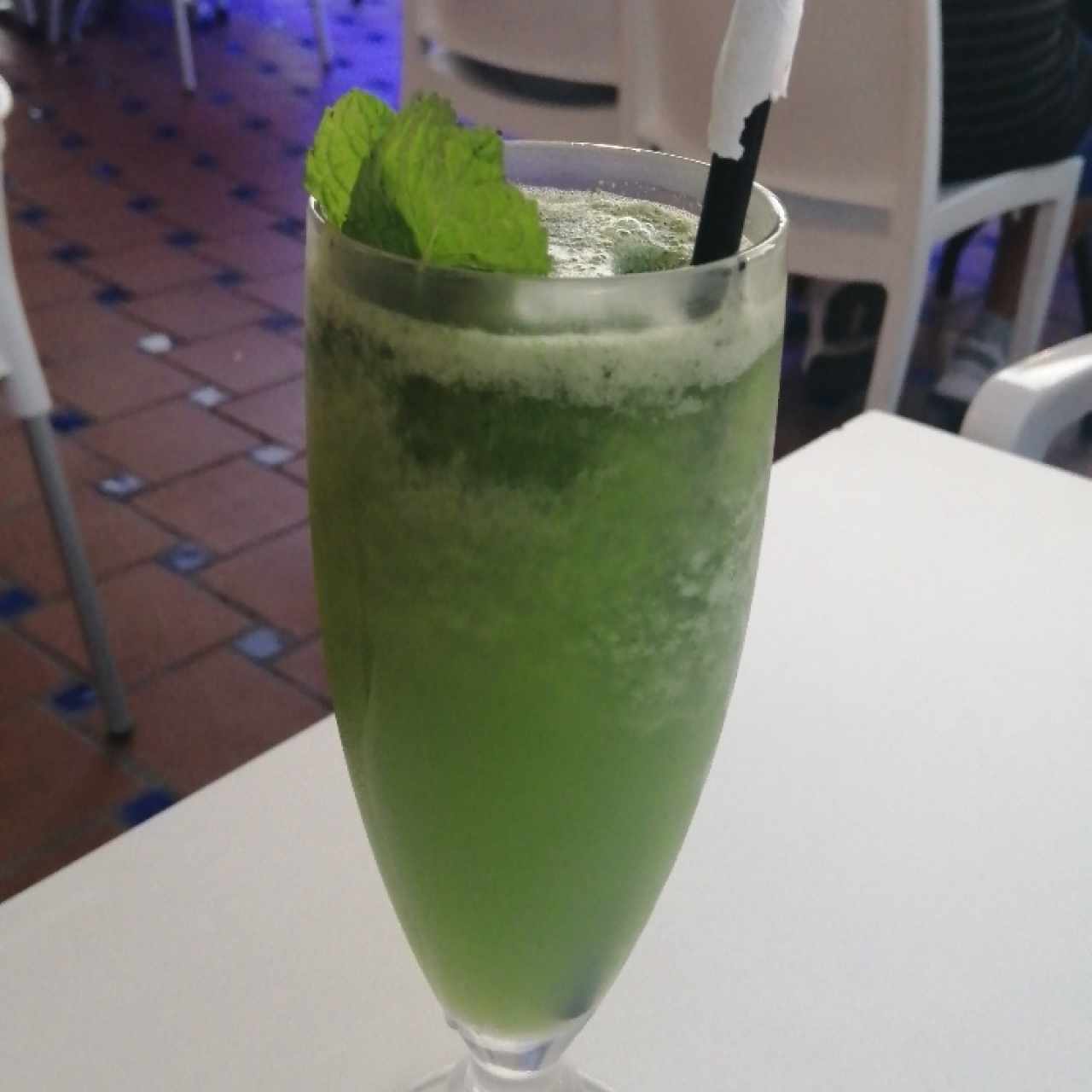 Limonada con hierbabuena 