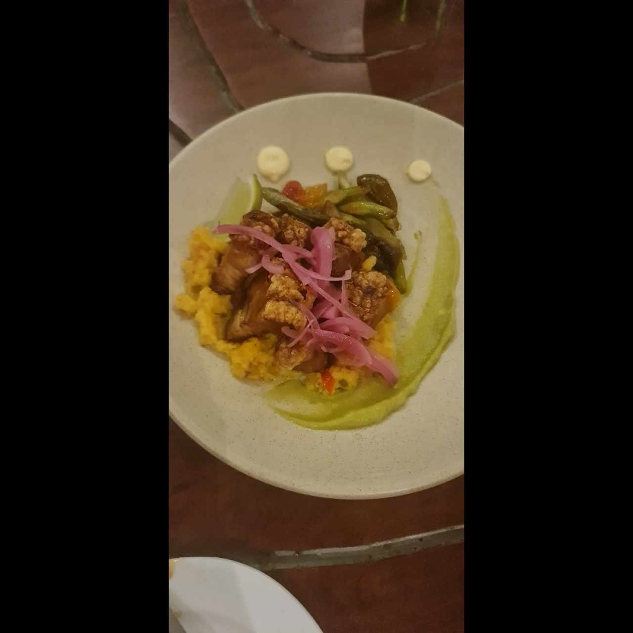 Platos Principales - Chicharrón Acevichado