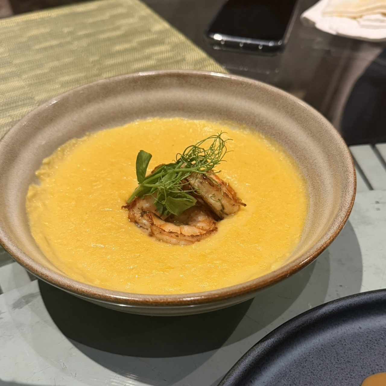 Crema de maíz totemado