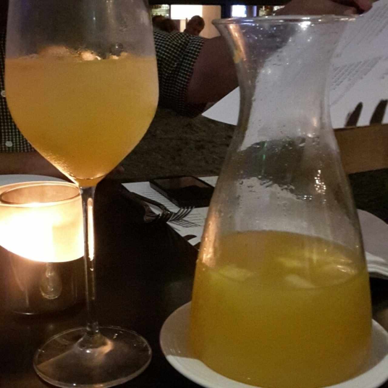 sangría blanca