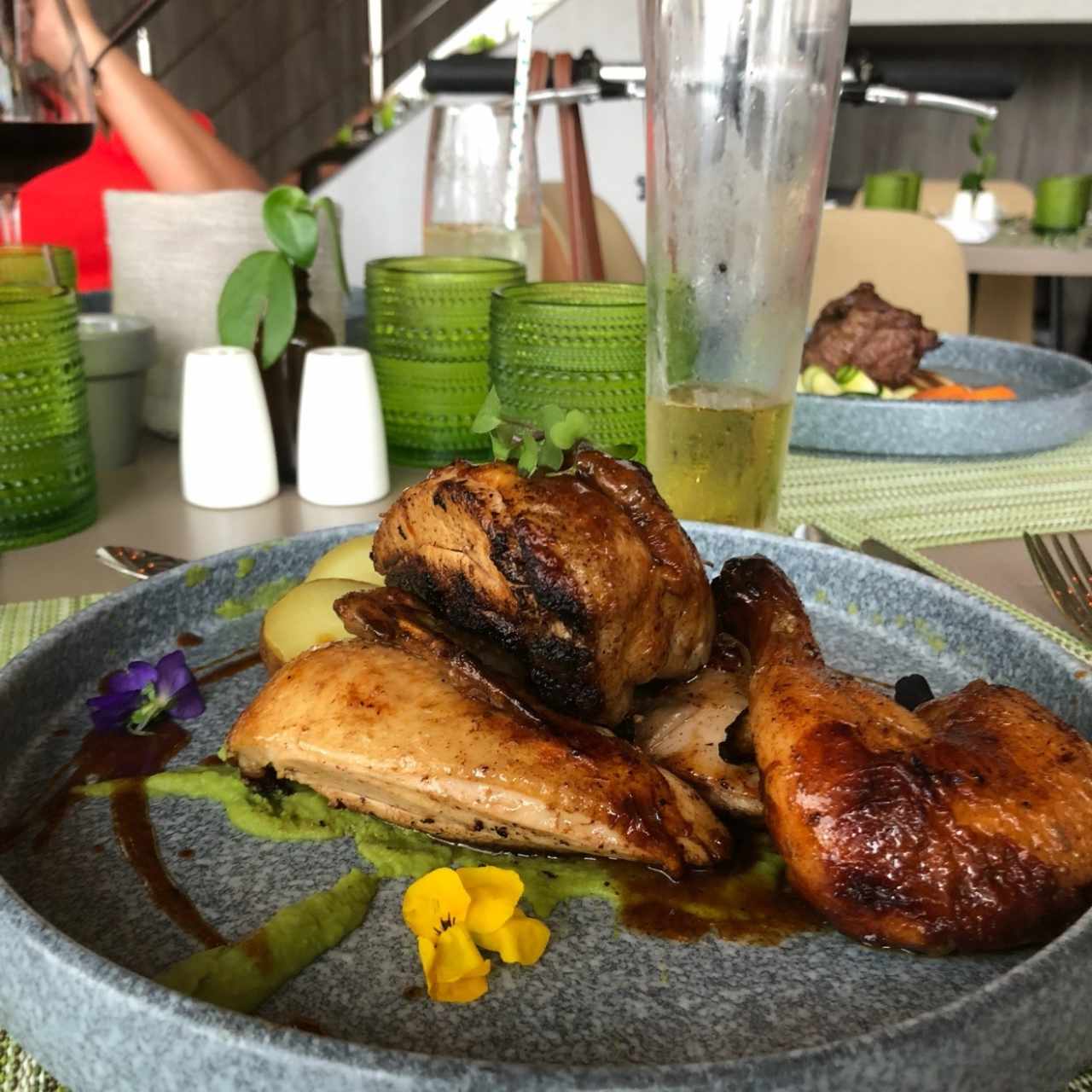 POLLO DE LECHE ROSTIZADO