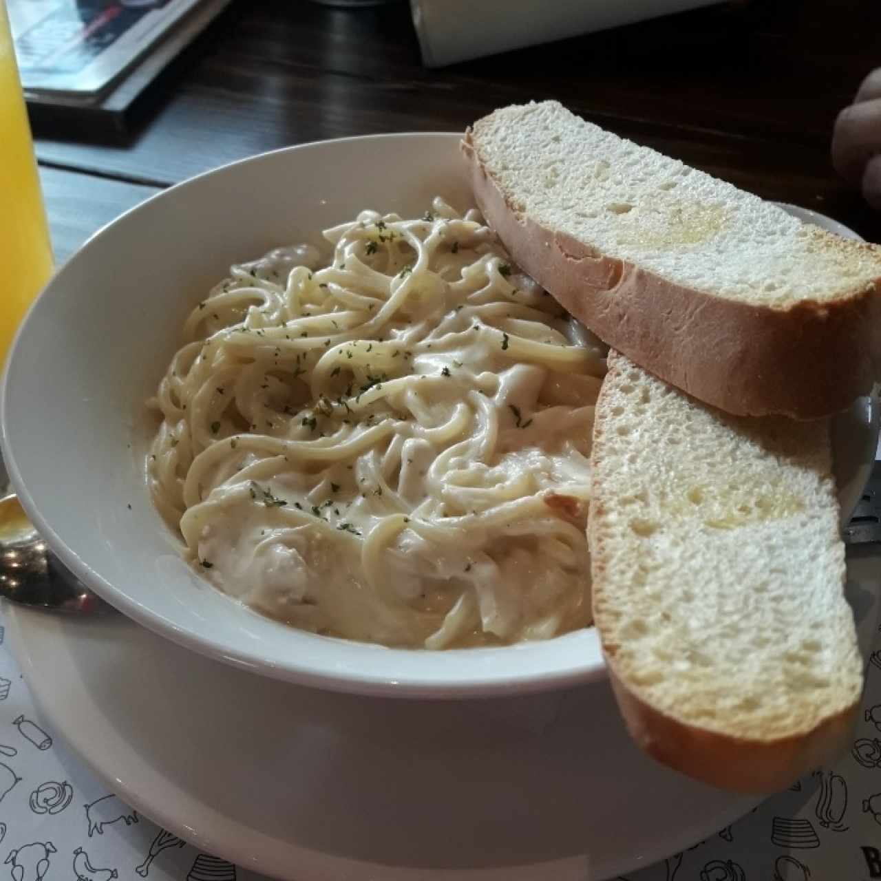 Espaguetti a la bechamel con Pollo