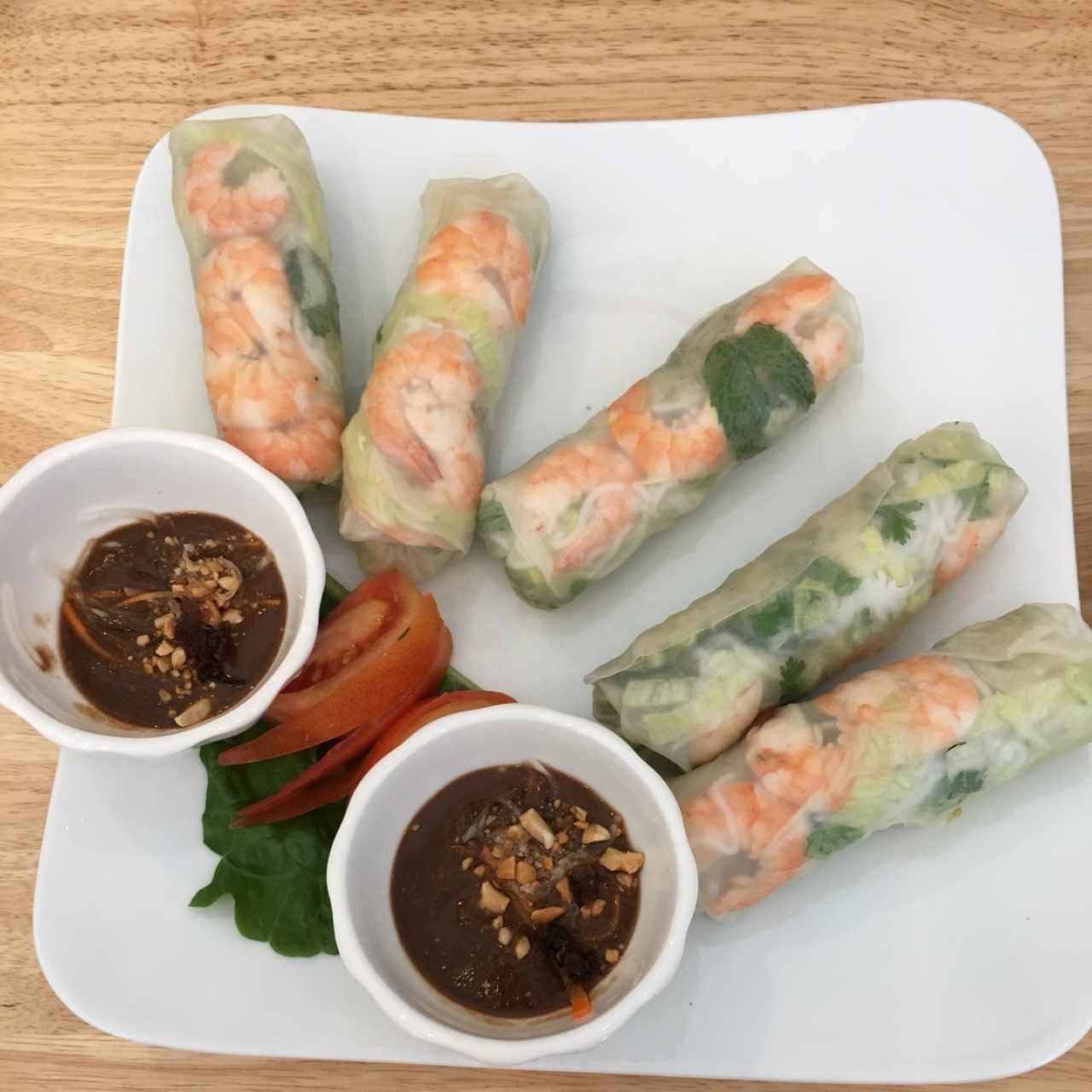 Rollitos frescos de camarones
