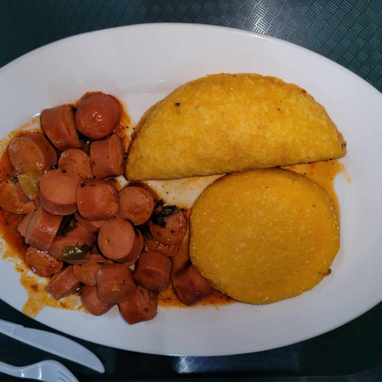 salchichas guisada tortilla y empanada