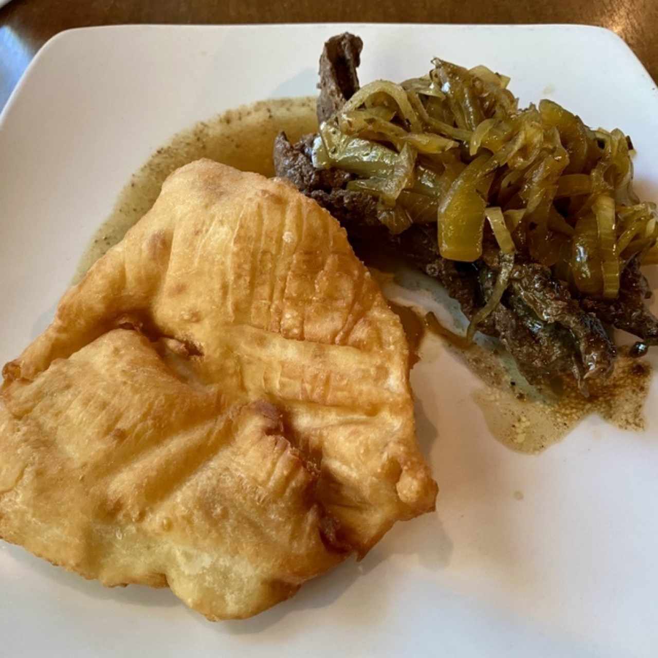 Bistec de Hígado Encebollado
