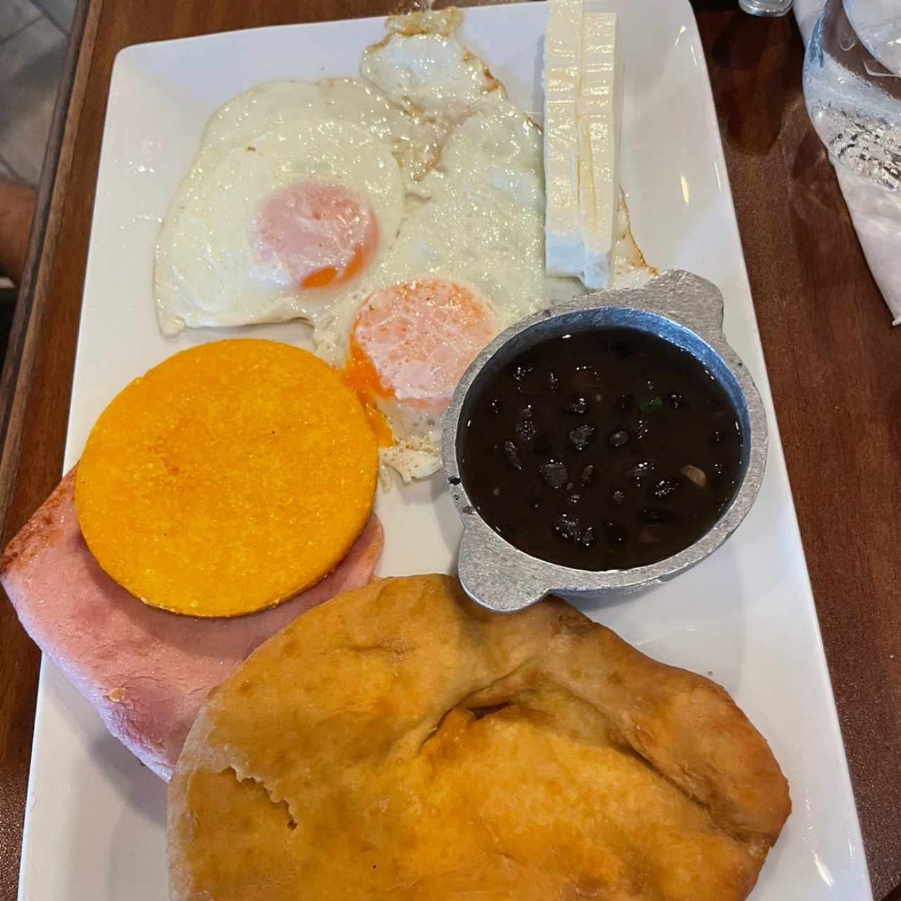 Desayuno - Típico Trapiche