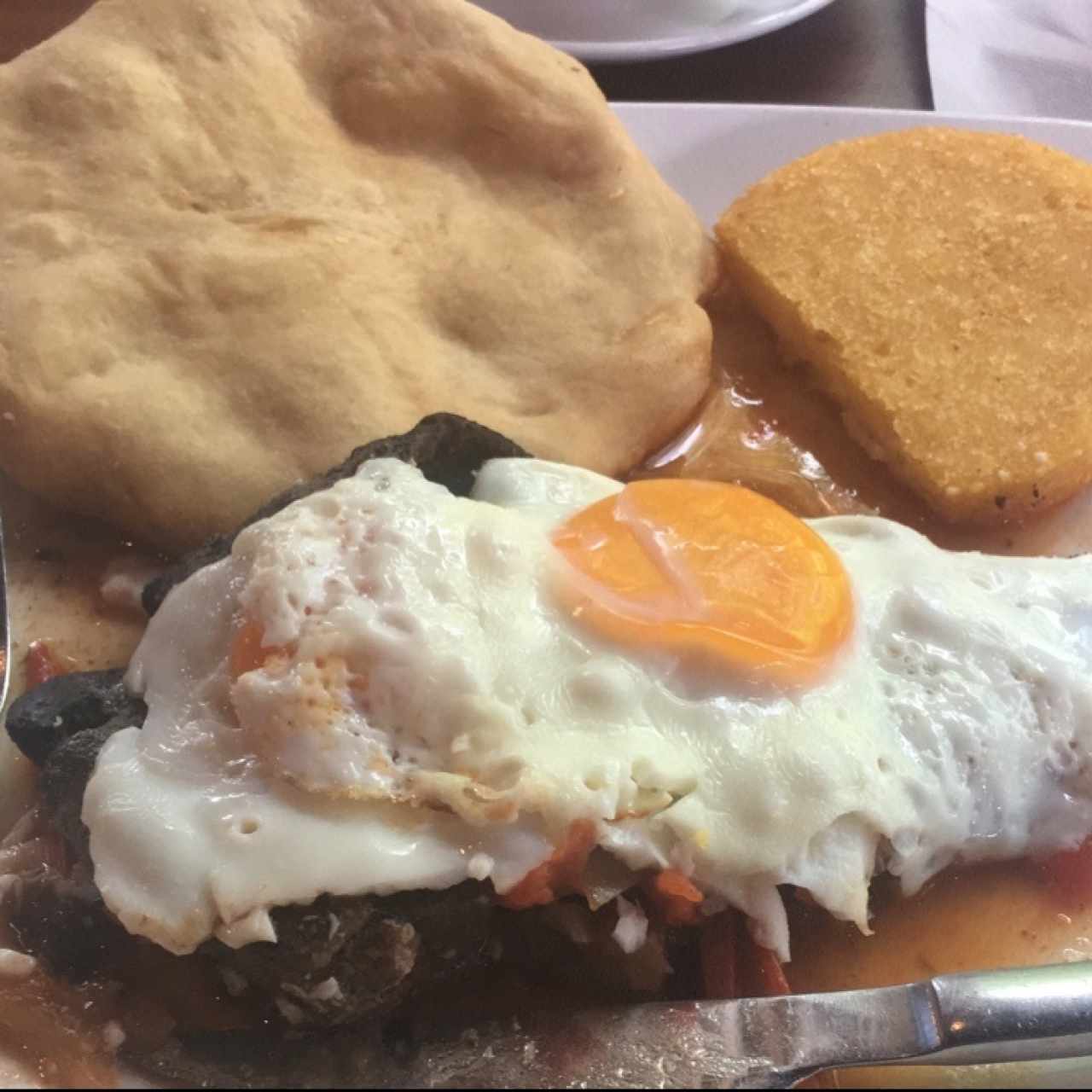 bistec de higado a caballo