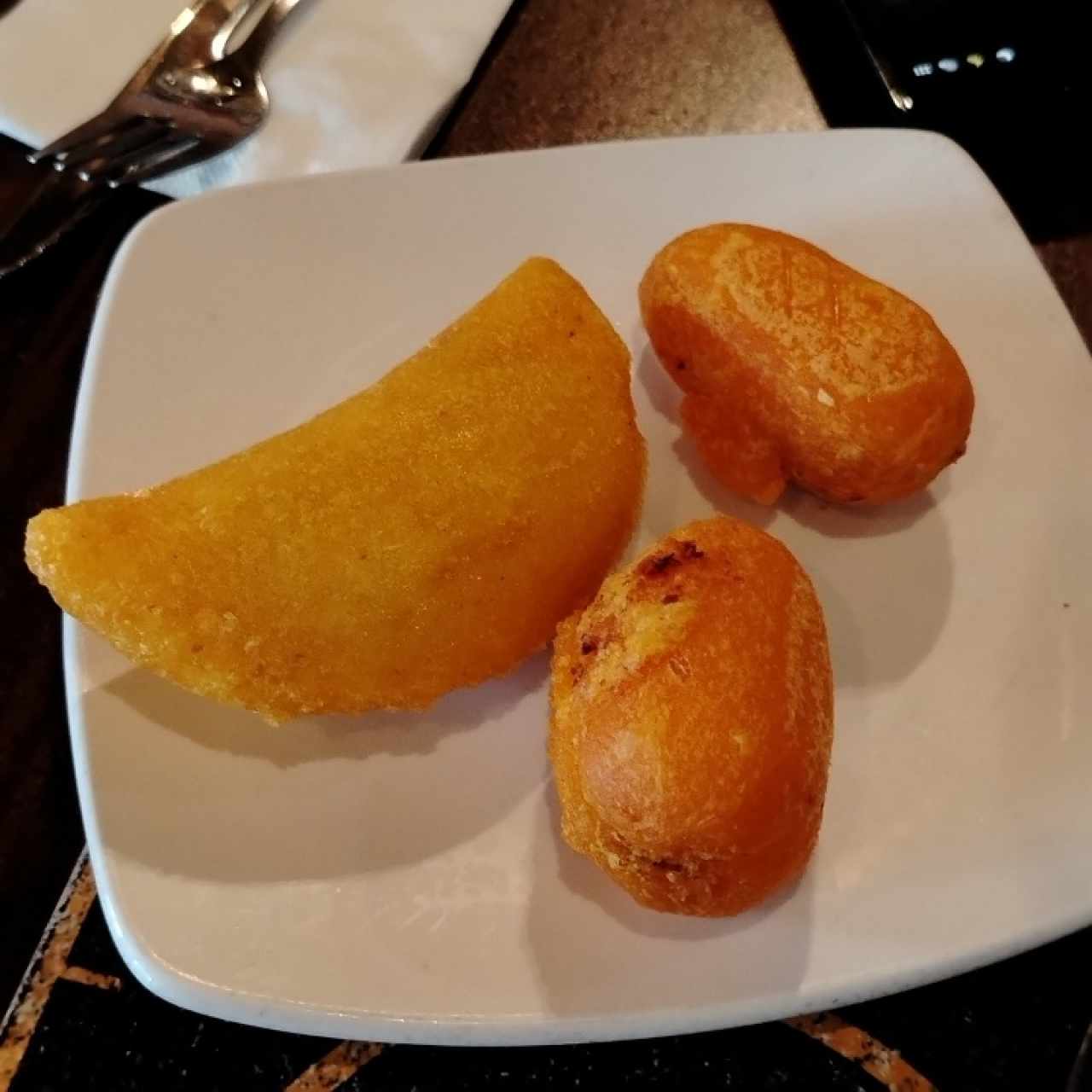 Carimañolas de chorizo y empanadas 