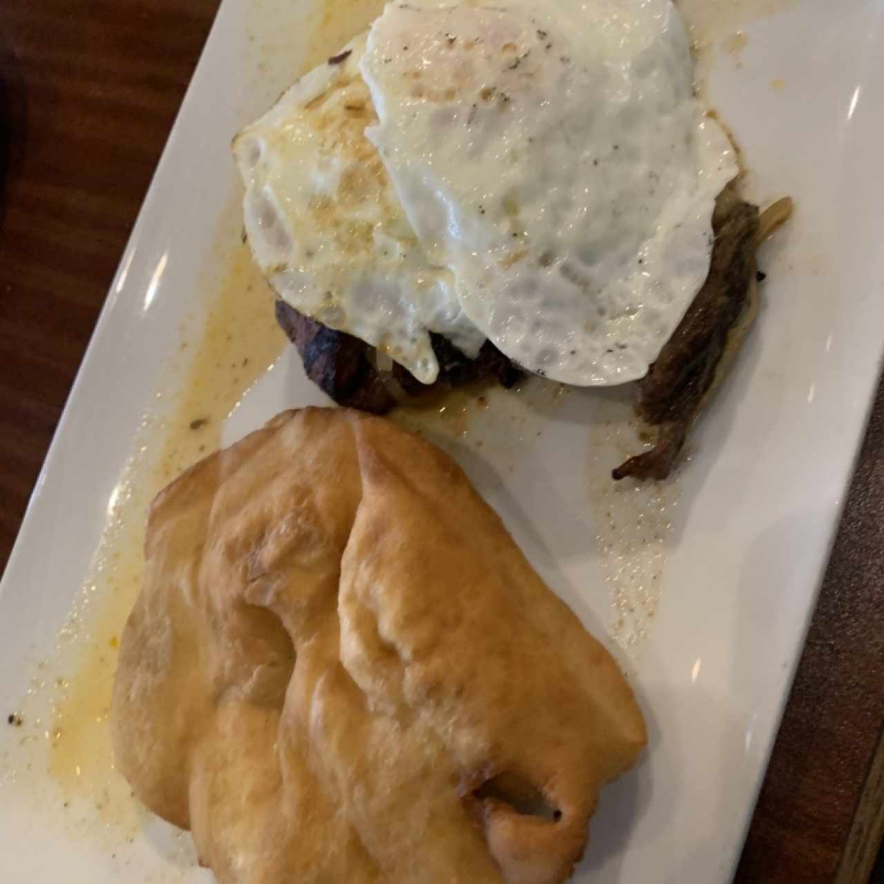 Desayuno - Bistec Encebollado