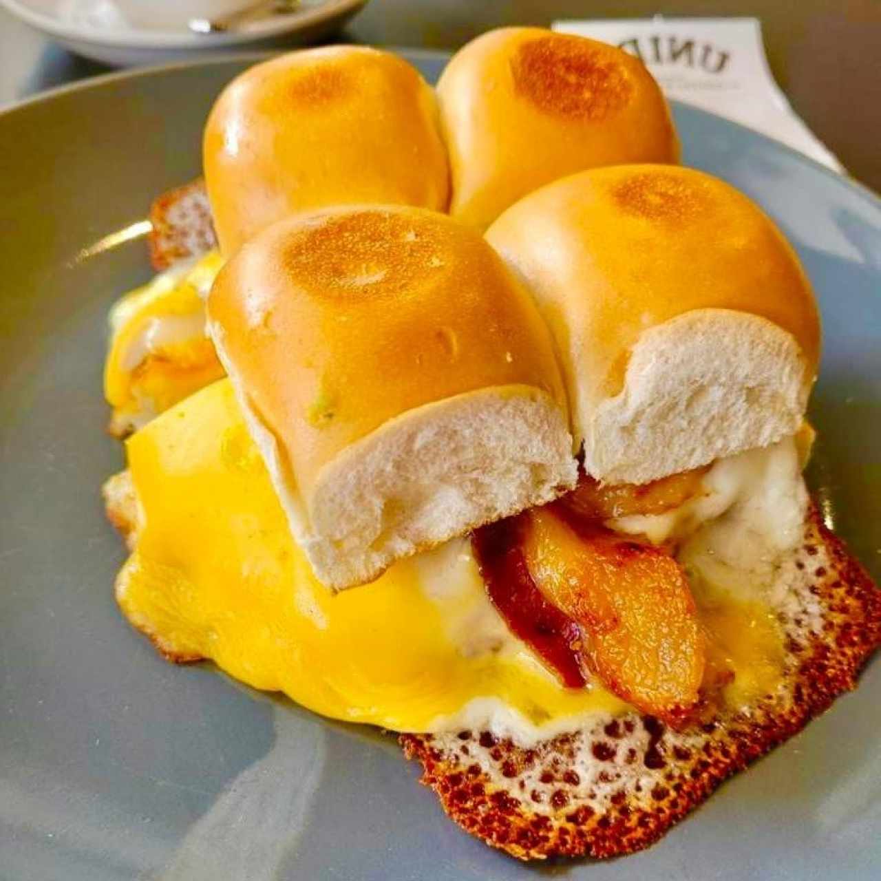 Breakfast Sándwich 