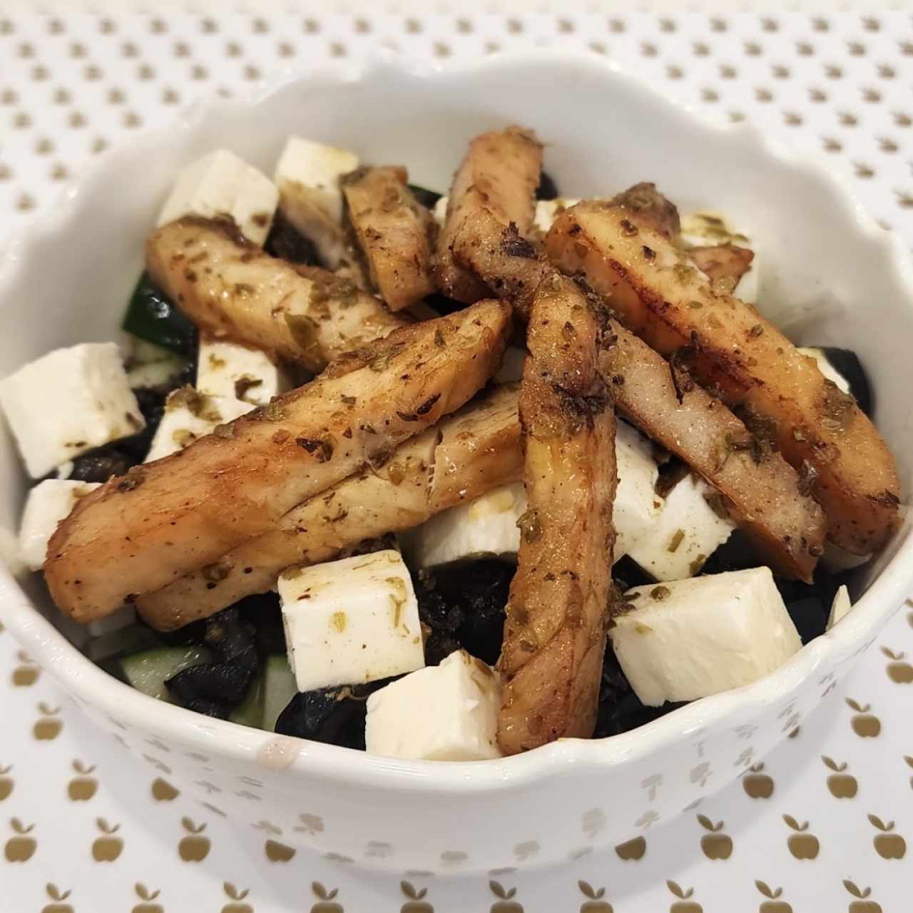 Ensaladas - Griega con Pollo