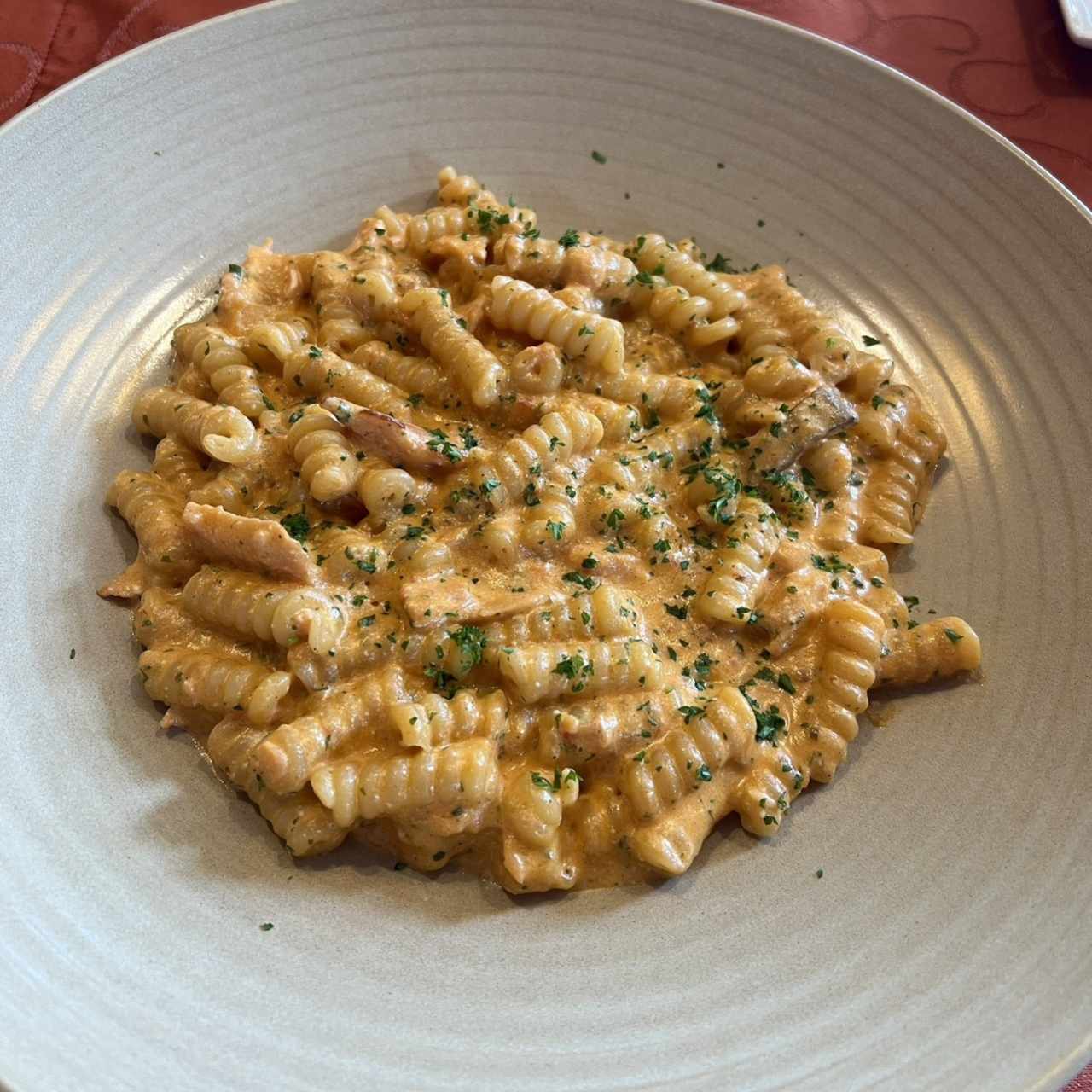 Pasta Tradizionale - Fusilli Al Salmone