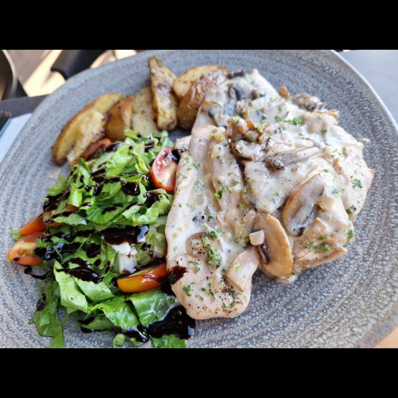 Filetto di Pollo con Funghi Freschi