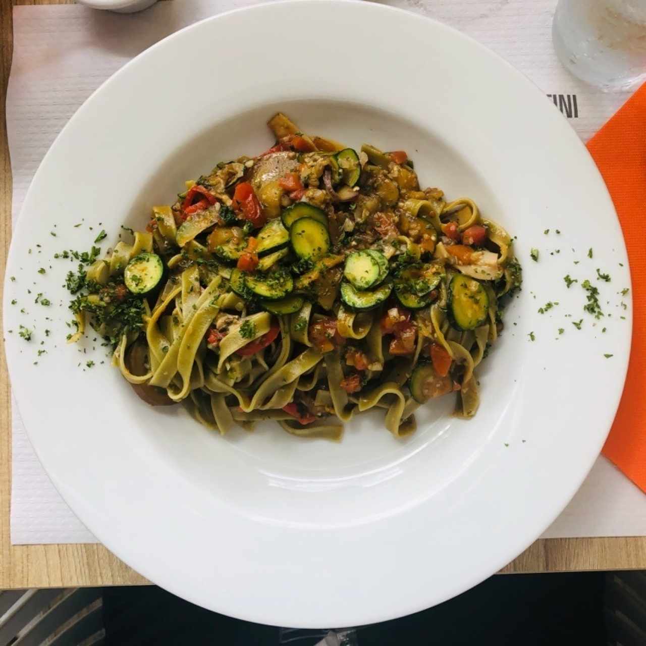 Fettucina verde Alla Mediterranea