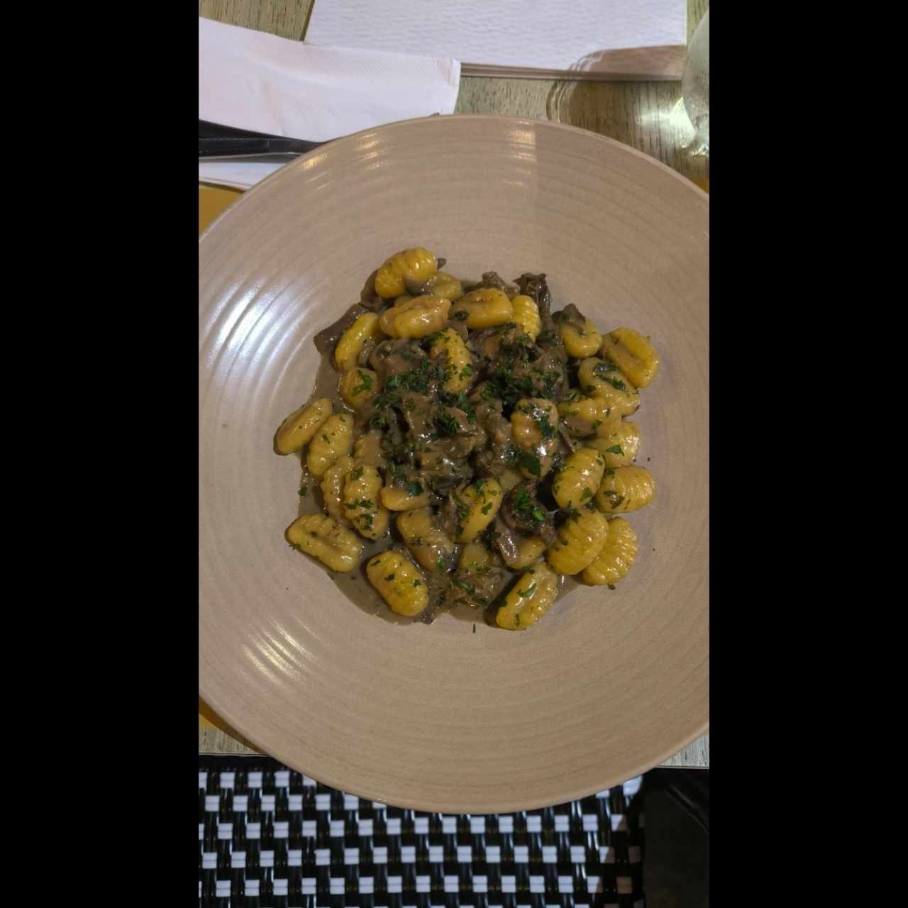 Gnocchi Salsiccia e Funghi