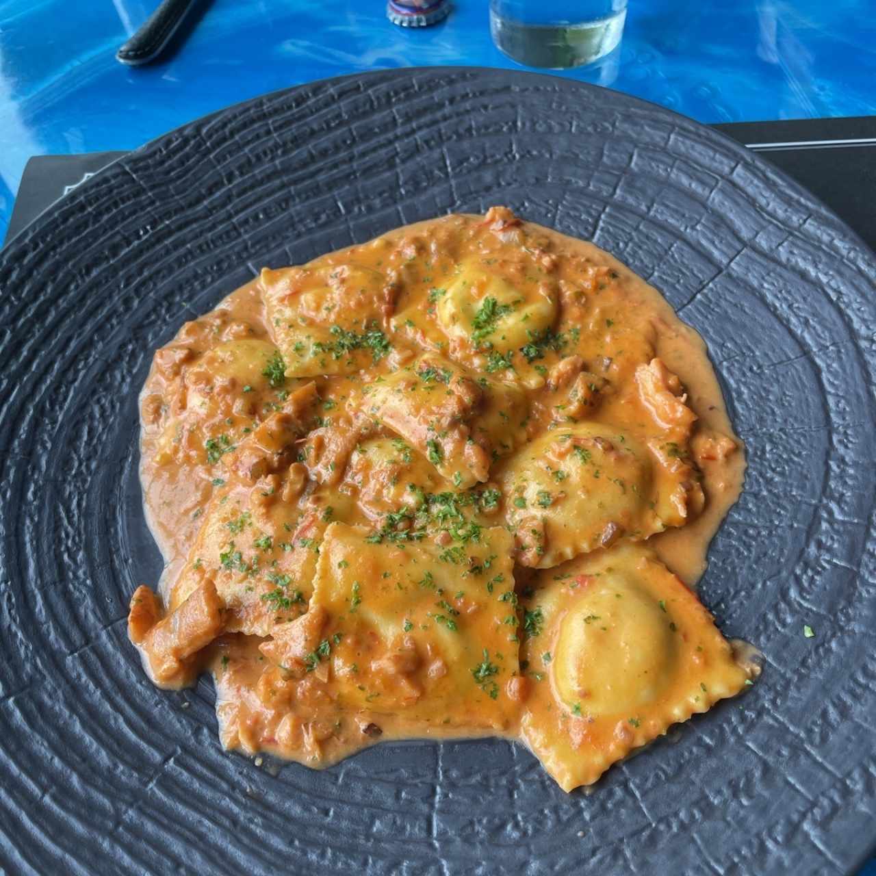 Ravioli al salmon