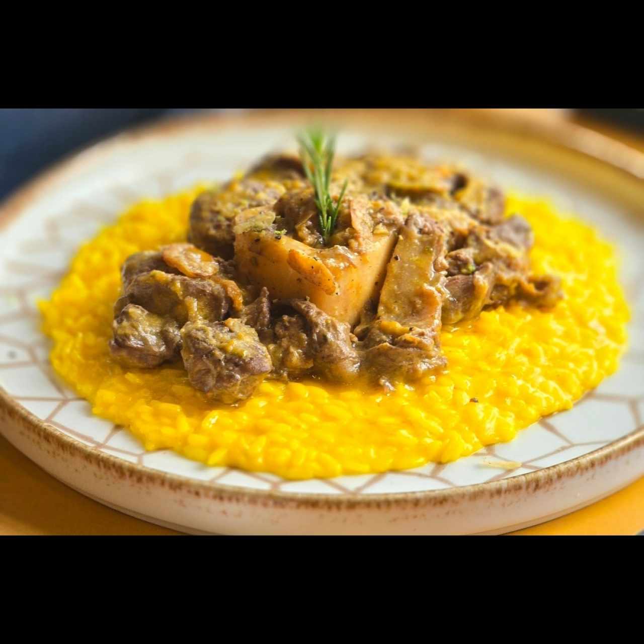 Risotto alla Milanese Con Ossobuco