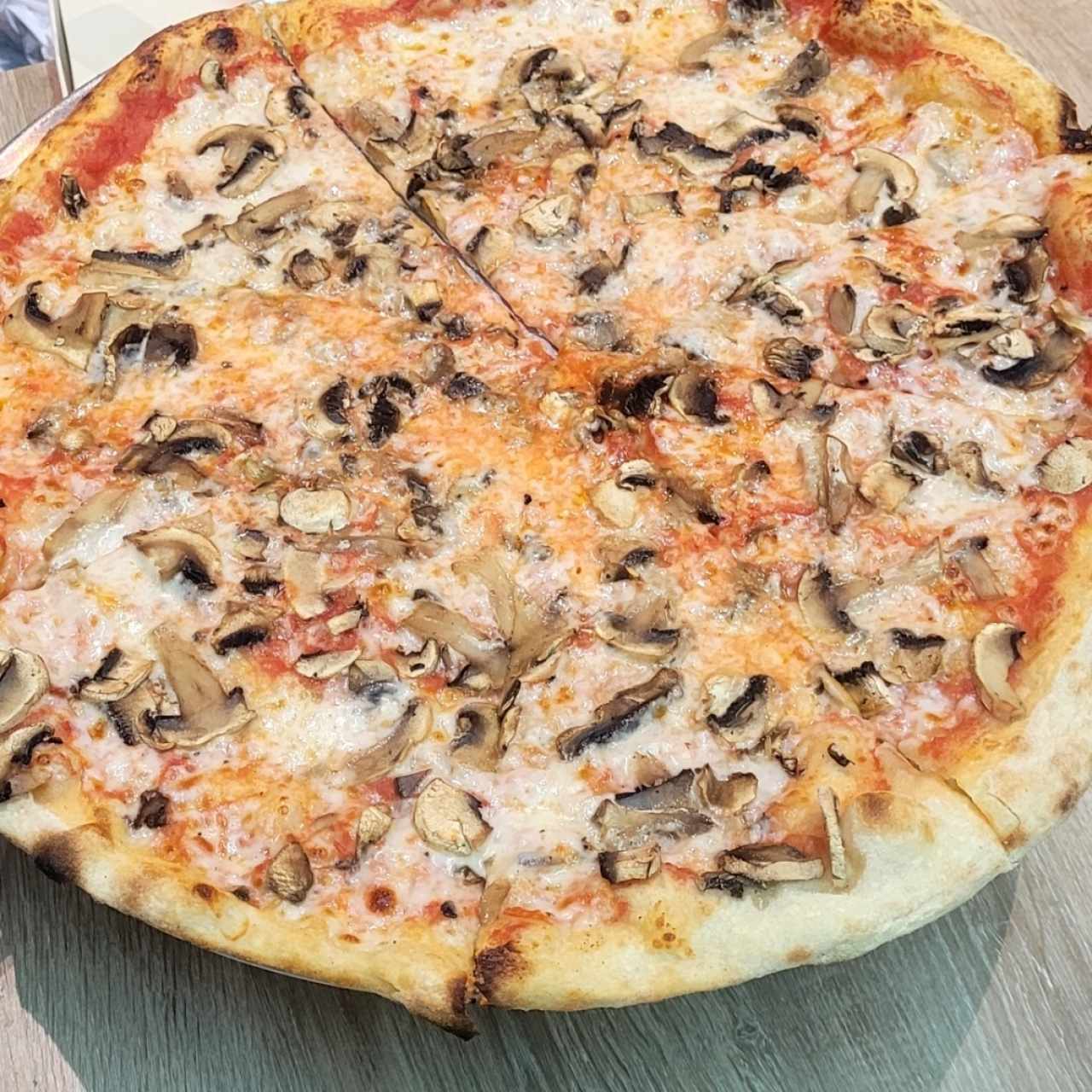 Pizza - Prosciutto E Funghi