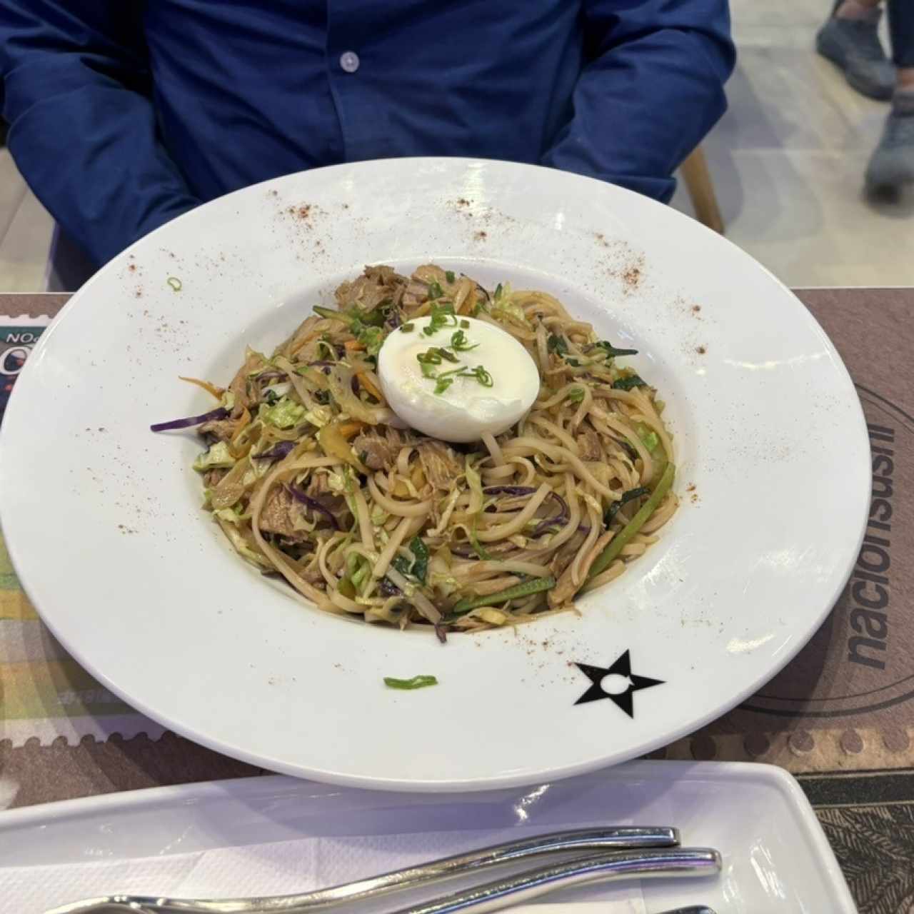 Pasta de Fideos de Arroz Tahi con Cerdo