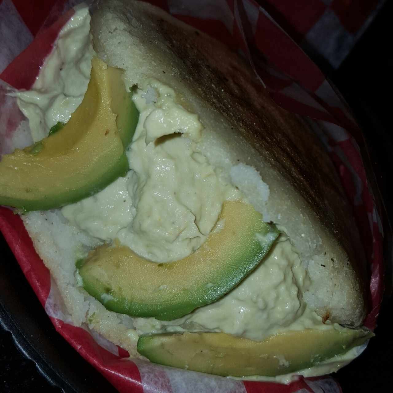 Arepa - Reina Pepiada