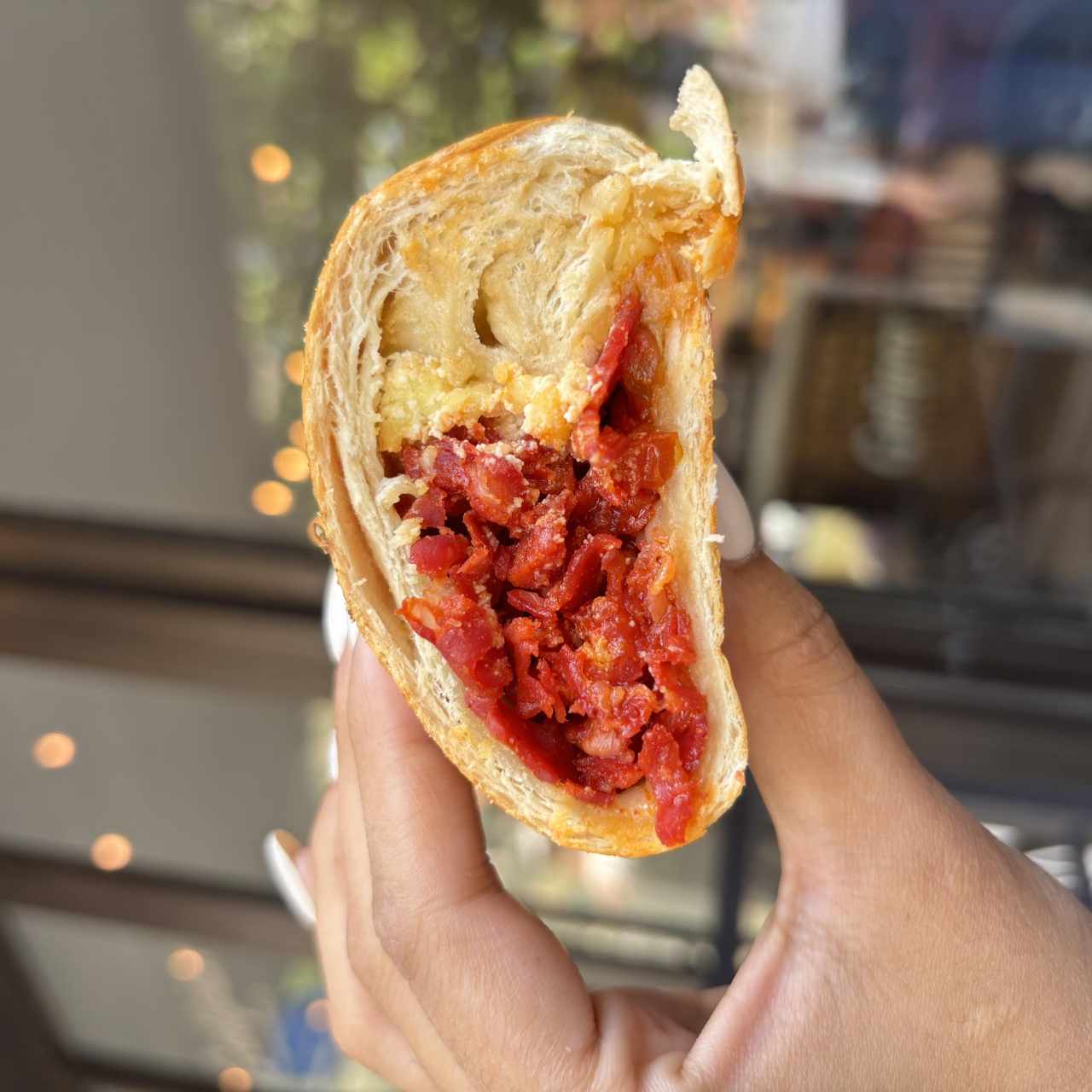 Cachito de Chorizo español, Tomate y Queso Ricotta