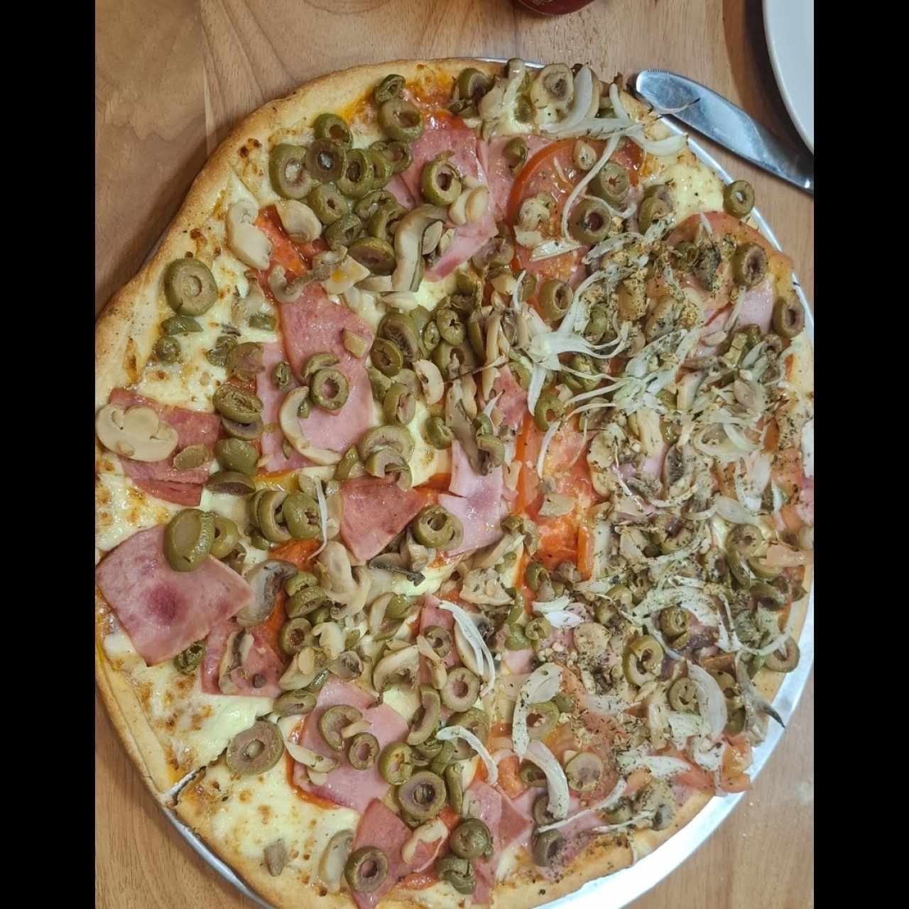Pizzas especiales - Pizza de combinación