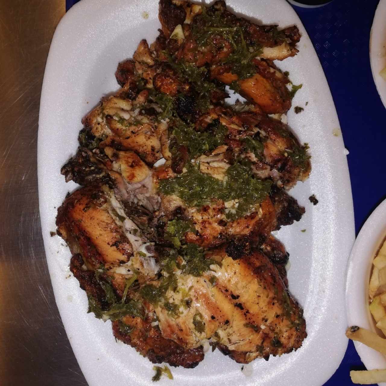 Pollo asado con chimichurri