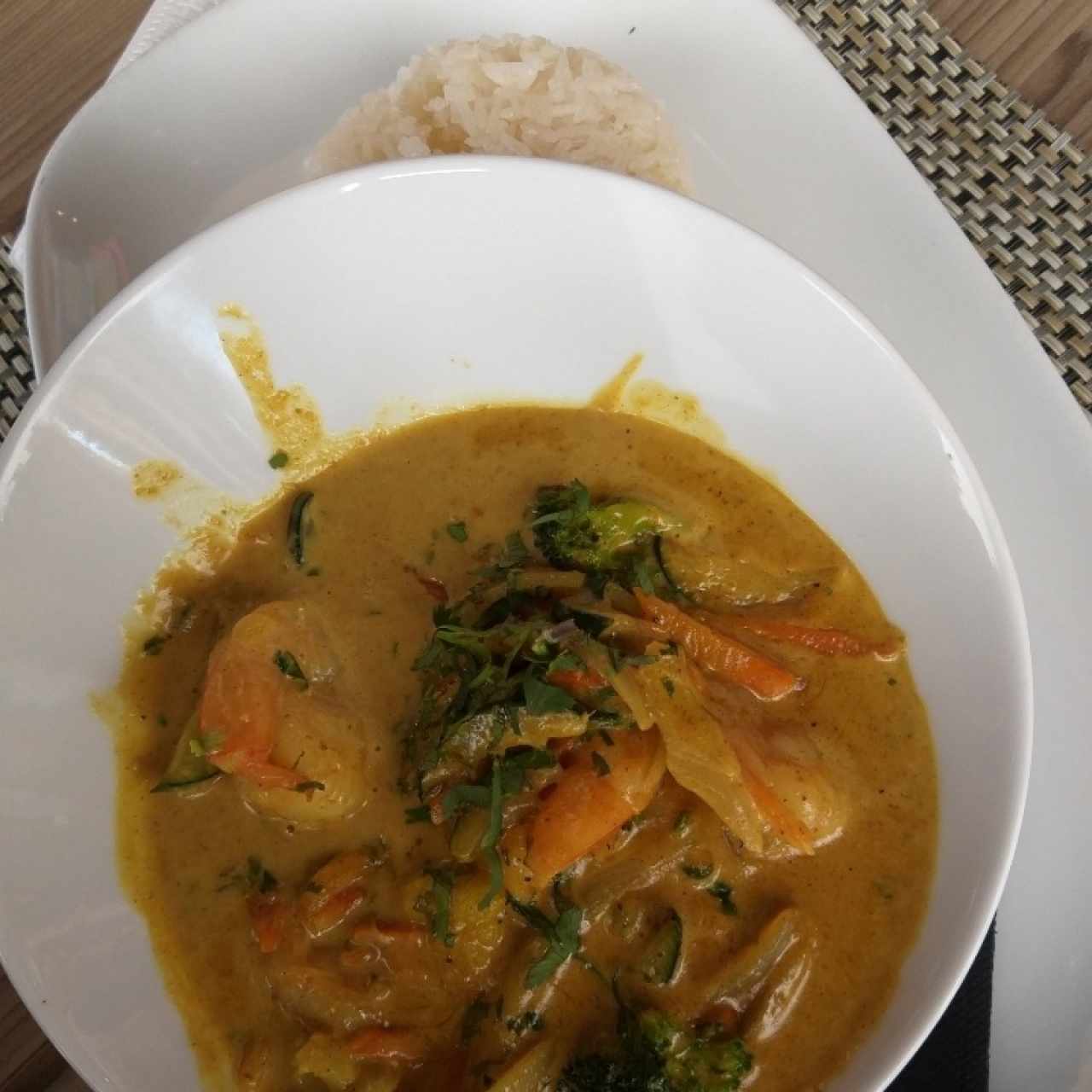 Camarones al Curry