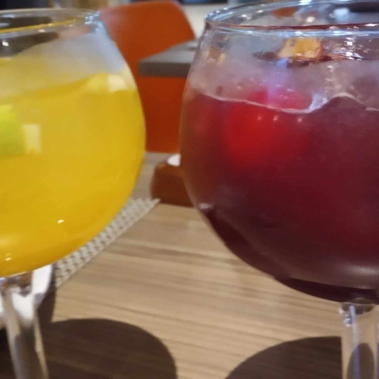 Sangria blanca y roja