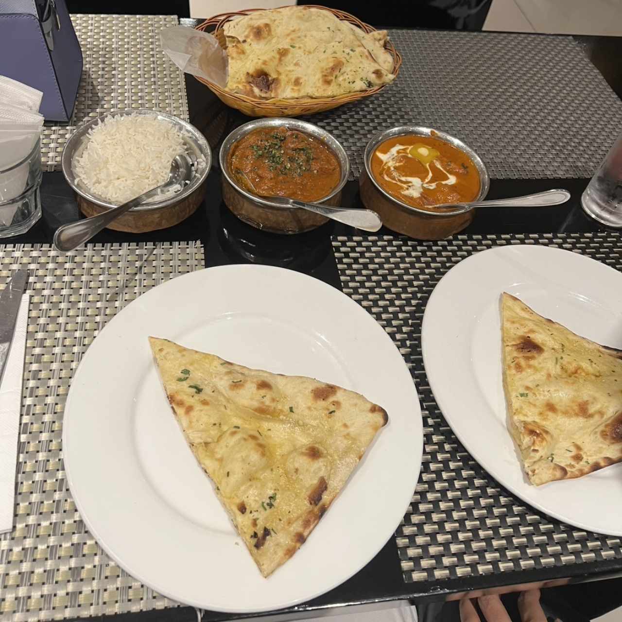 Naan de Ajo
