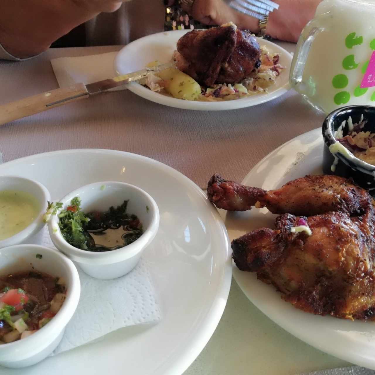 Pollo asado con Yuca al mojo