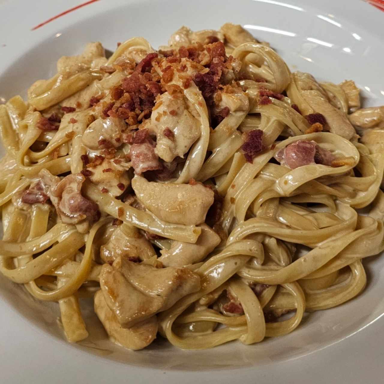 Pasta Alfredo Con Pollo