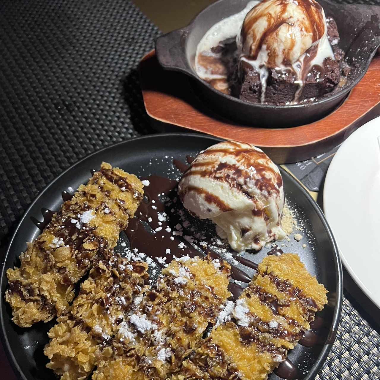 Postres - Ato Banana y Brownie Yakimashitan 