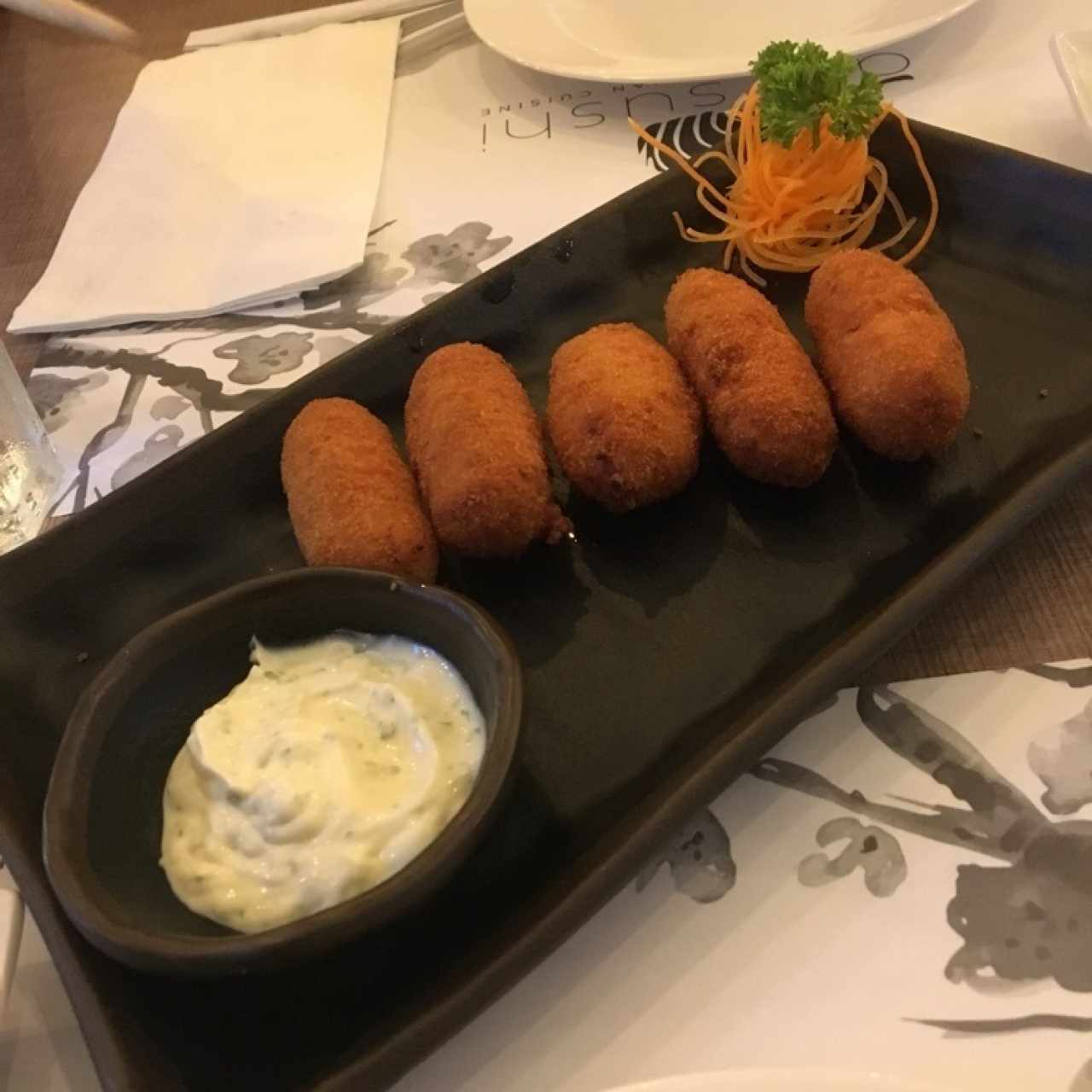 Entradas/Carpaccio - Kani Korrokke
