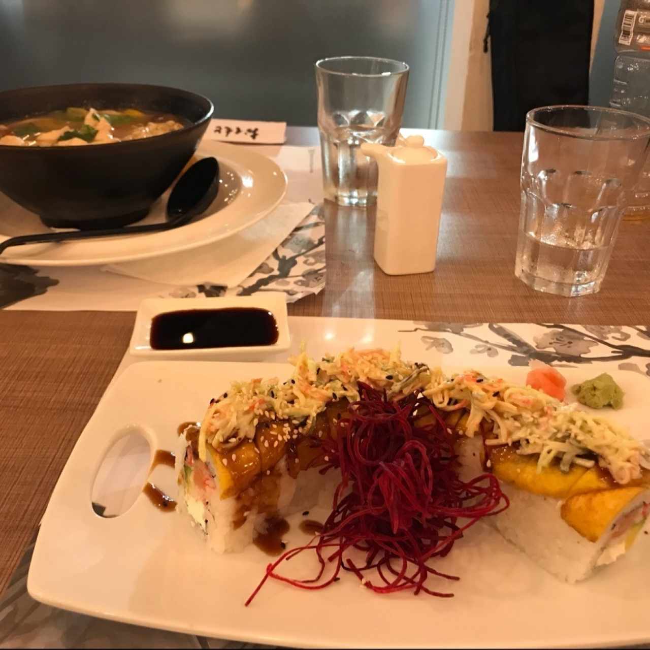 Tempura Ramen y Americano Rolls
