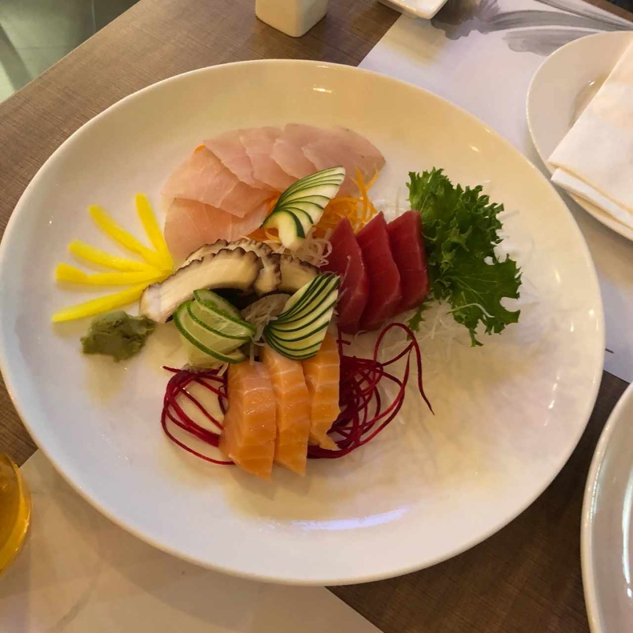 Ato Sashimi mixto delicioso
