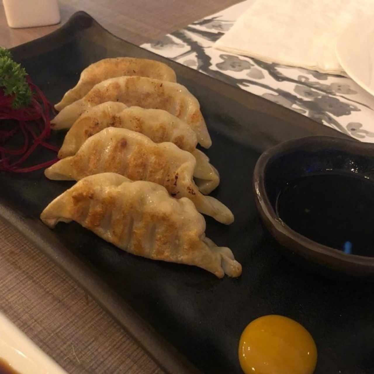Entradas/Carpaccio - Gyoza (5 unidades)