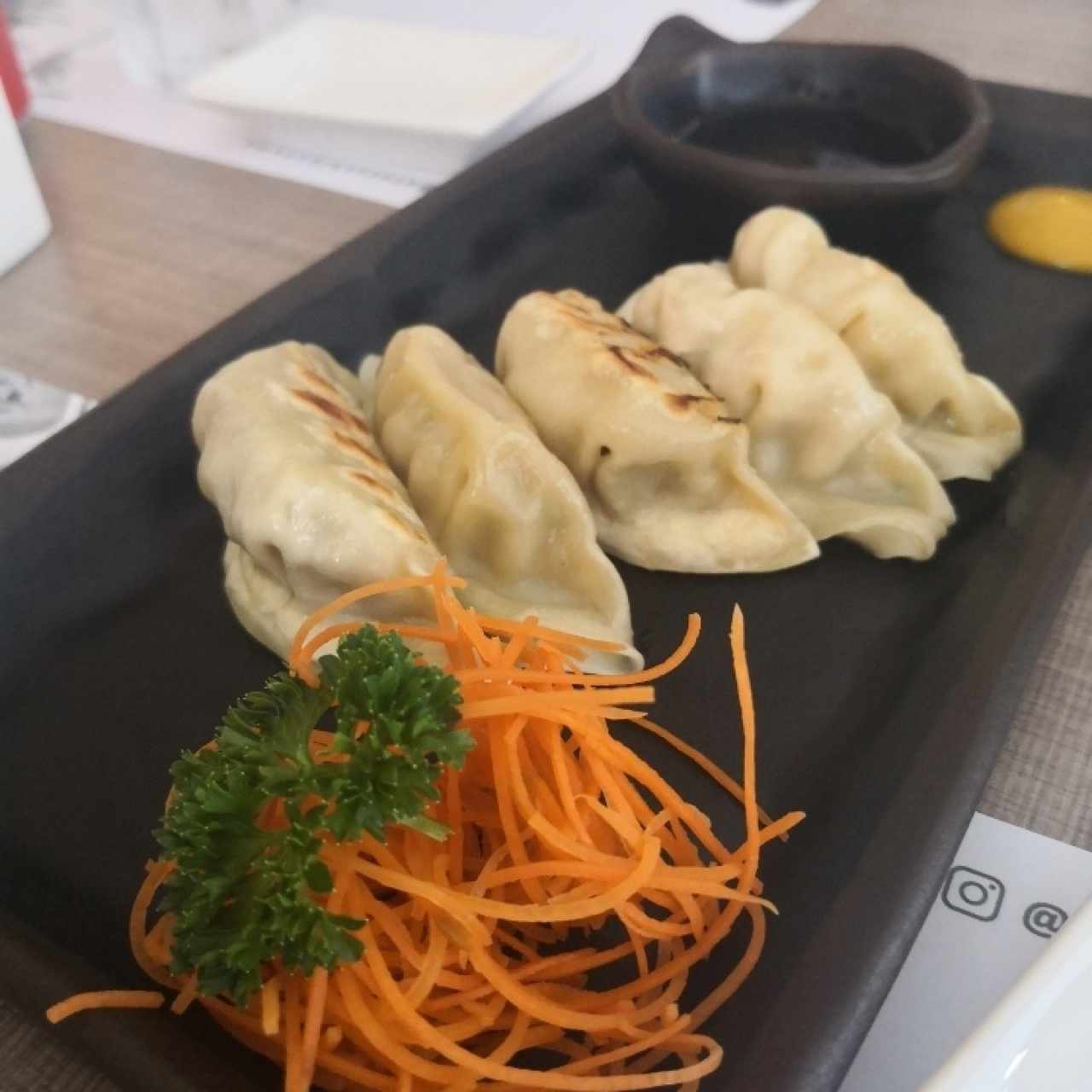 Entradas/Carpaccio - Gyoza (5 unidades)