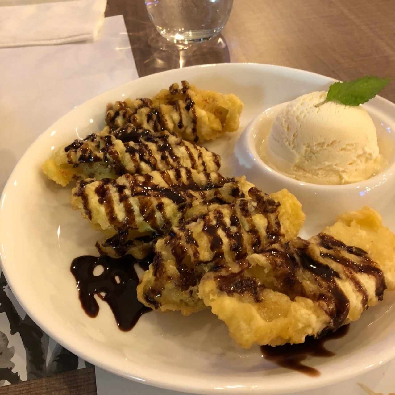 banano tempuras con helado
