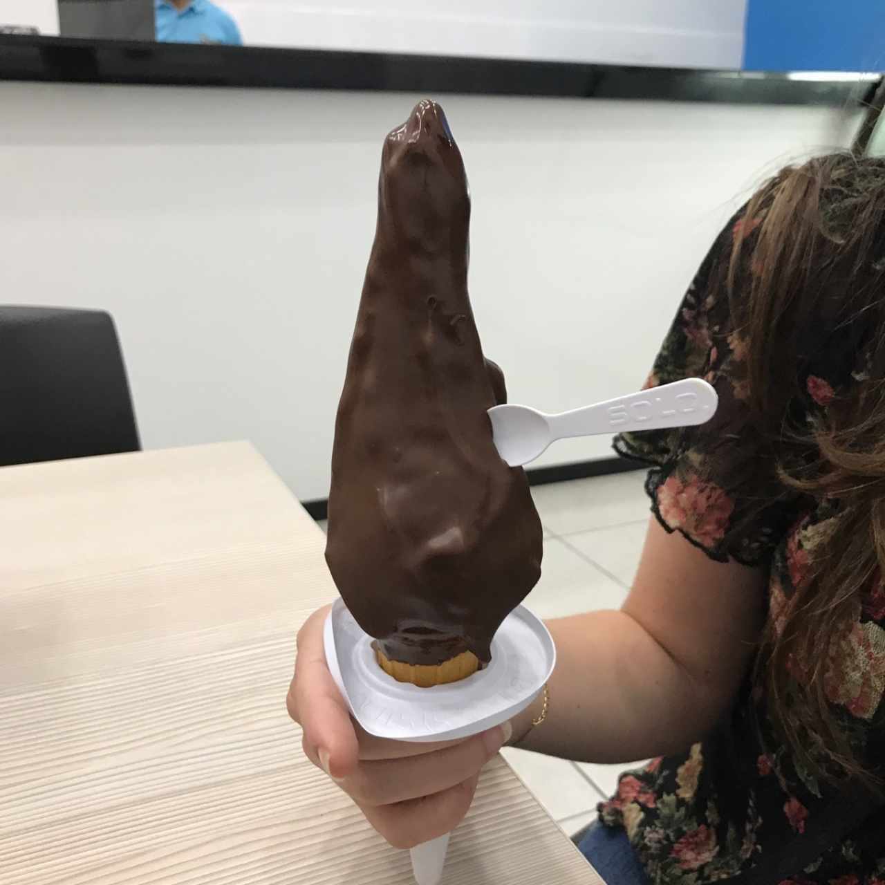 dulce de leche granizado bañado en chcolate amargo