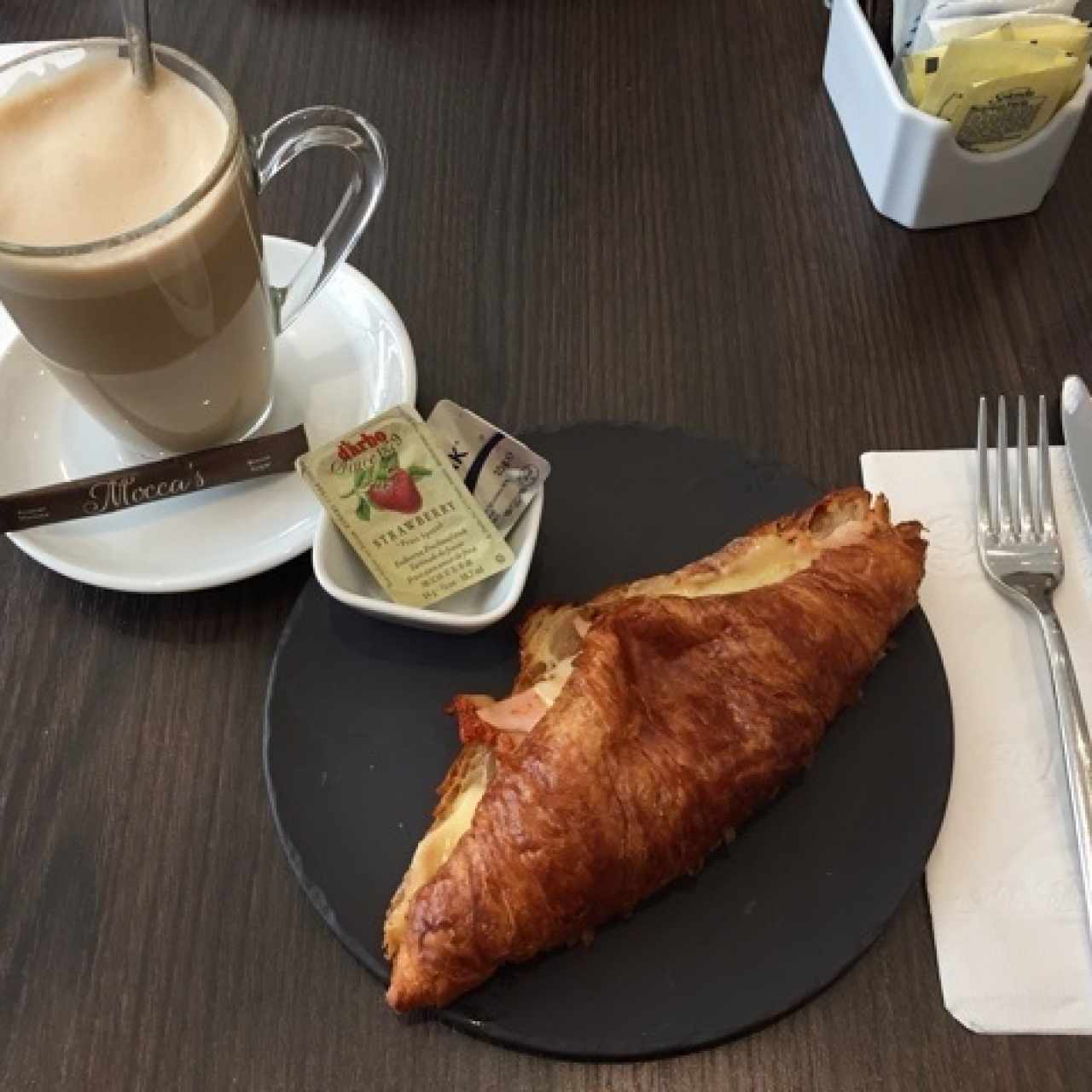 Desayunos - Croissant Plain