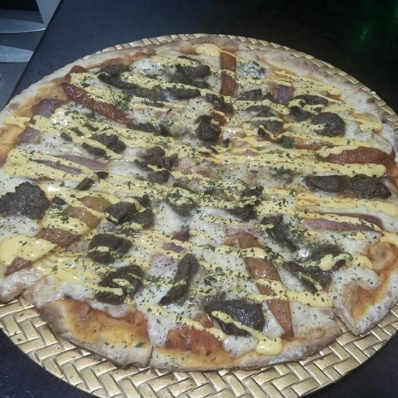 pizza de lomito saltado