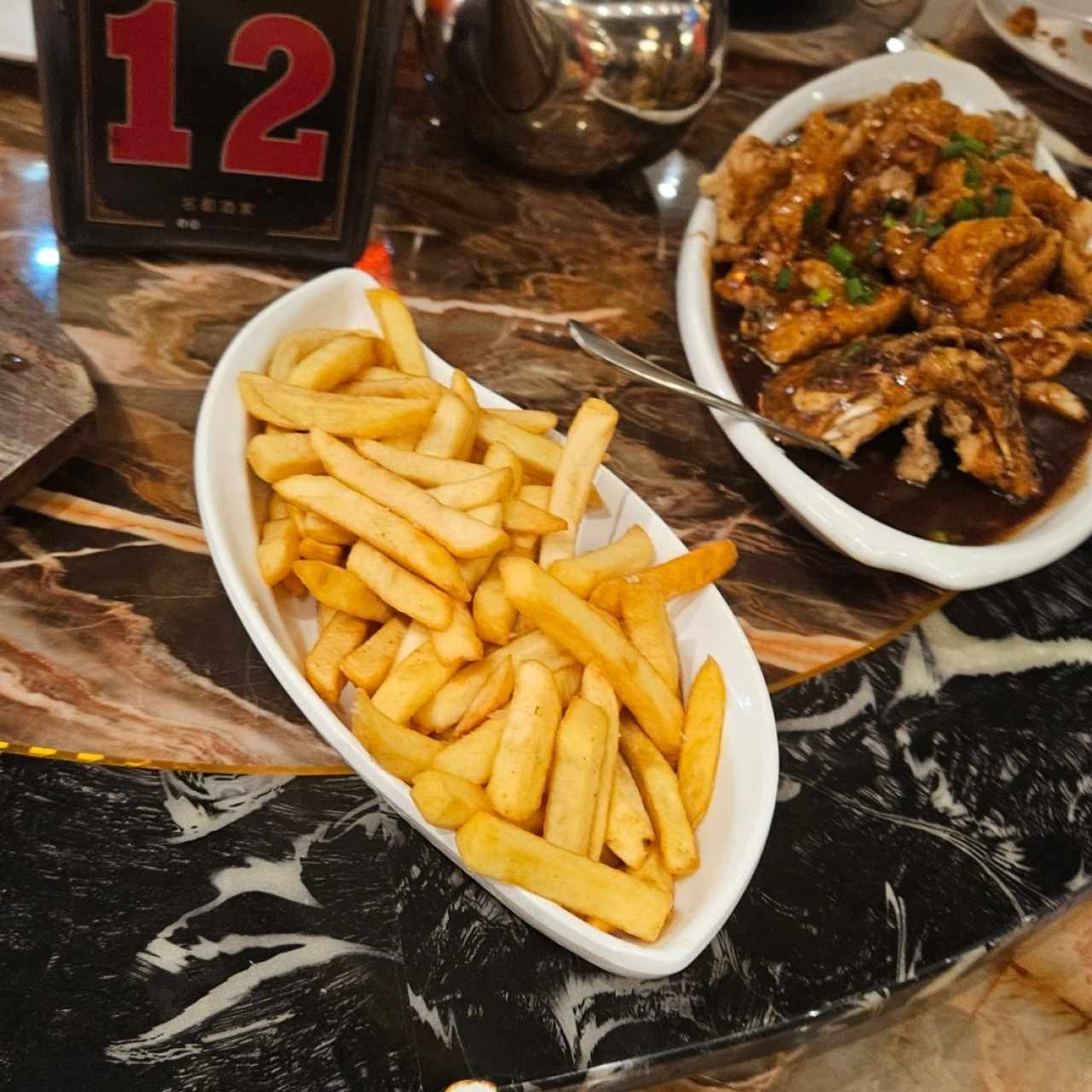 Platos Cantonesa - Papitas fritas