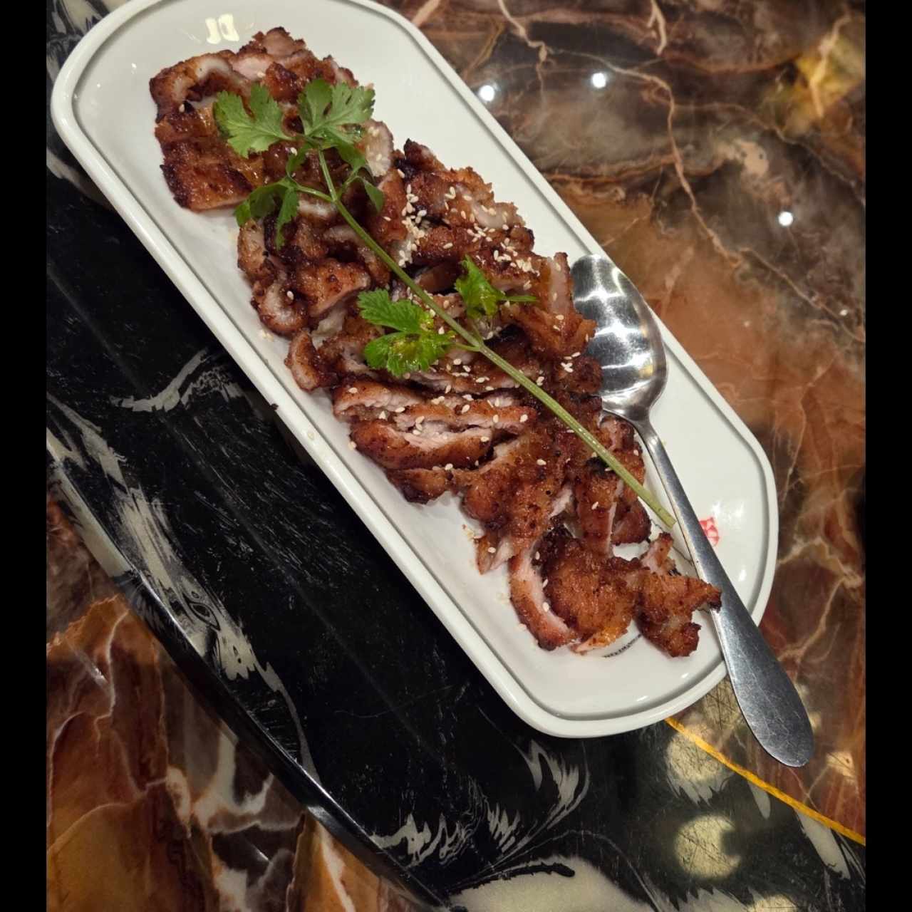 Platos Cantonesa - Puerquito caramelizado