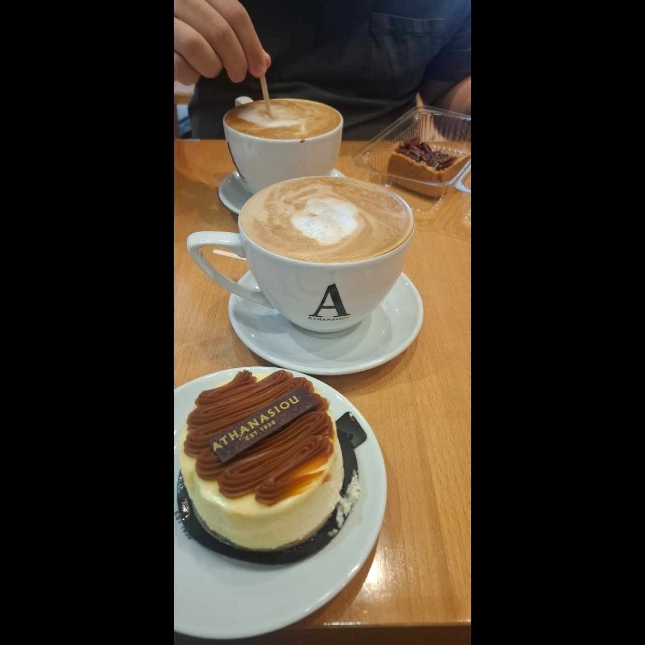 cheesecake dulce de Leche y capuchino en Leche de almendra 