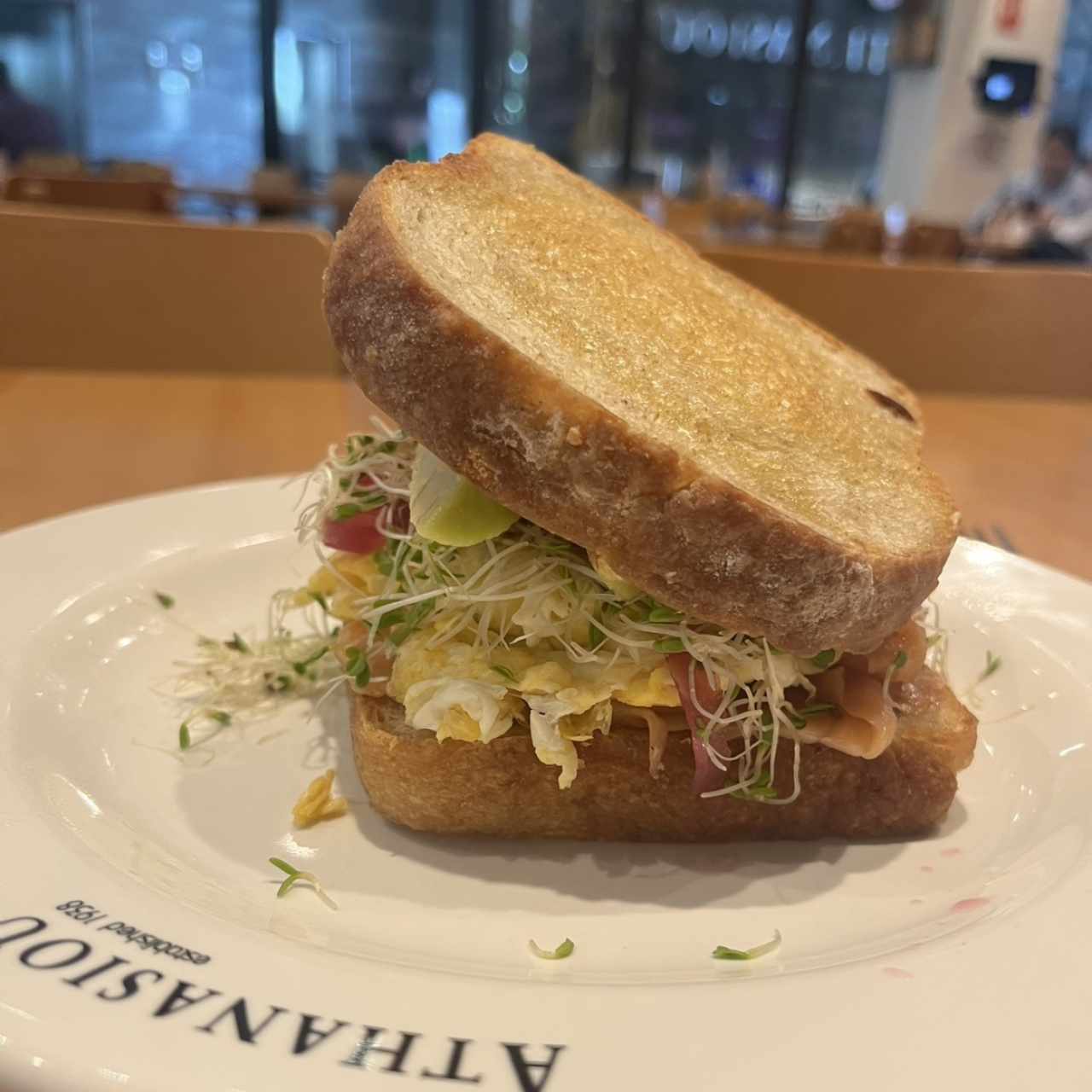 SANDWICHES - Salmón